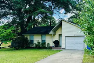 6598 Honeysuckle Dr, Fayetteville, NC 28304 - Photo 1