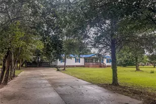 270 Brisson Sand Rd, Saint Pauls, NC 28384 - Photo 1