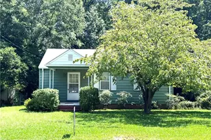 522 S Caledonia Rd, Laurinburg, NC 28352 - Photo 1