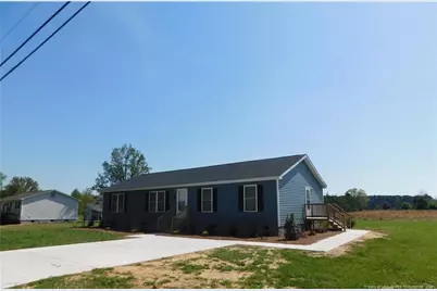 273 E Poplar Street, Bladenboro, NC 28320 - Photo 1