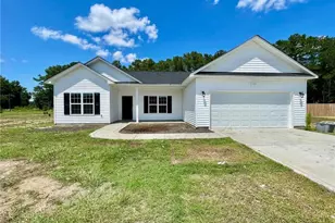 111 Alfalfa Dr, Parkton, NC 28371 - Photo 1