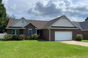 621 Connaly Dr, Hope Mills, NC 28348 - Photo 1