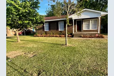 1304 E 9th Street, Lumberton, NC 28358 - Photo 1