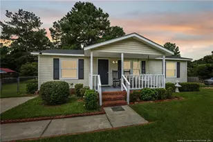 1013 Dunvegan Dr, Raeford, NC 28376 - Photo 1