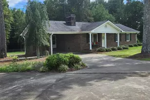 3826 Benson Hardee Rd, Benson, NC 27504 - Photo 1