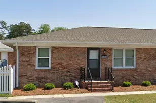 528 W 17th St, Lumberton, NC 28358 - Photo 1