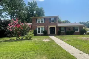 5670 Blythewood Ln, Fayetteville, NC 28311 - Photo 1