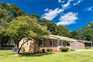 2975 Crystal Ln, Lumberton, NC 28358 - Photo 1