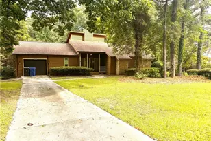 5609 Weatherford Rd, Fayetteville, NC 28303 - Photo 1