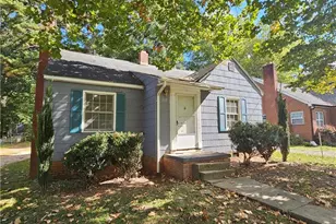 260 E Elm St, Robbins, NC 27325 - Photo 1