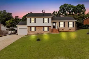 446 Shoreline Dr, Fayetteville, NC 28311 - Photo 1