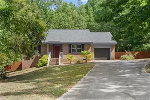 253 Sheffield Ct, Raeford, NC 28376 - Photo 1