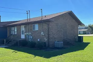 618 Hiawatha Rd, Pembroke, NC 28372 - Photo 1