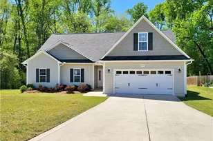 270 Bent Oak Ct, Raeford, NC 28376 - Photo 1