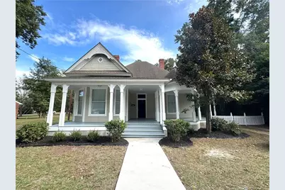 318 N Patterson Street, Maxton, NC 28364 - Photo 1