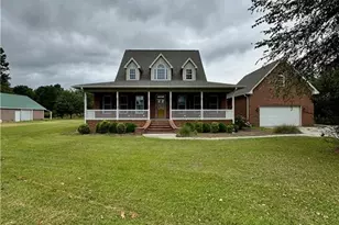 3054 Burney Rd, Bladenboro, NC 28320 - Photo 1