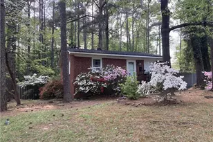 703 Bennett St, Sanford, NC 27330 - Photo 1