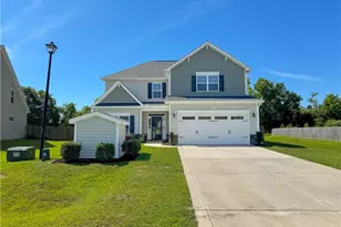 438 Gadson Dr, Hope Mills, NC 28348 - Photo 1