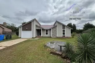 1228 Bromley Dr, Fayetteville, NC 28303 - Photo 1