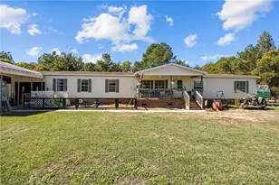 5238 Perry Oliver Dr, Hope Mills, NC 28348 - Photo 1