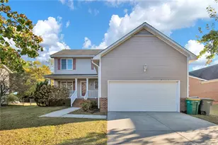 4322 Dominique St, Hope Mills, NC 28348 - Photo 1