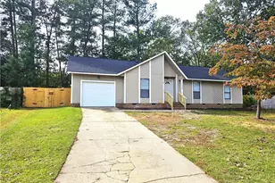 7132 Old Castle Dr, Fayetteville, NC 28314 - Photo 1