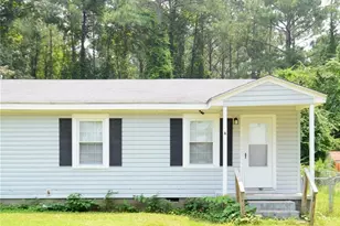 809 A Varsity Dr, Fayetteville, NC 28303 - Photo 1