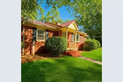 210 W Elwood Avenue, Raeford, NC 28376 - Photo 1