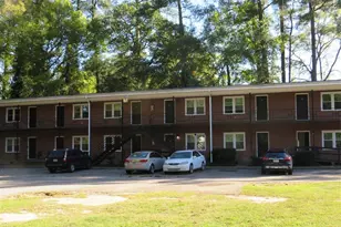 210-25 Colonial Dr, Fayetteville, NC 28301 - Photo 1