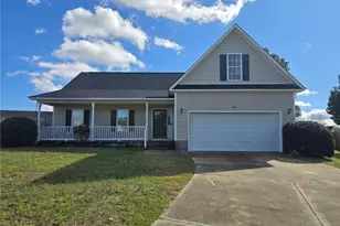 2741 Daniel Boone Ln, Hope Mills, NC 28348 - Photo 1