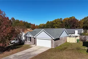 5912 Unaka Ct, Fayetteville, NC 28306 - Photo 1