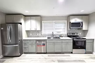 1917 Catawba St, Fayetteville, NC 28303 - Photo 6