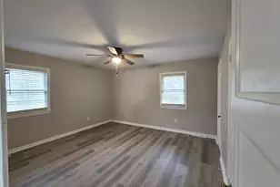 1917 Catawba St, Fayetteville, NC 28303 - Photo 8