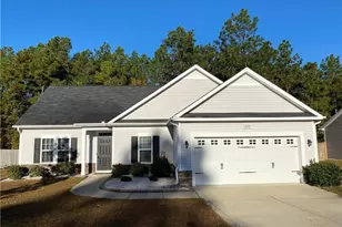 249 English Oak Dr, Bunnlevel, NC 28323 - Photo 1