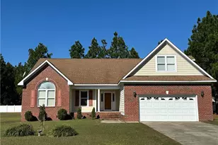 1935 Sunshine Ct, Hope Mills, NC 28348 - Photo 1