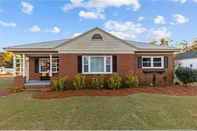 510 E Donaldson Avenue, Raeford, NC 28376 - Photo 1