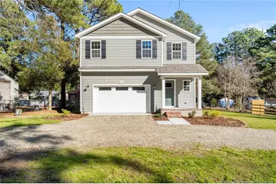 1010 W Saunders Avenue, Aberdeen, NC 28315 - Photo 1