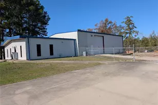 2373 Kenric Dr, Lumberton, NC 28360 - Photo 1