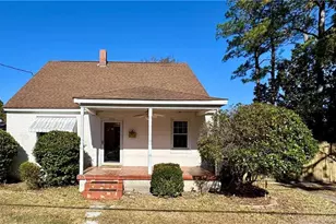 705 McPherson Ave, Fayetteville, NC 28303 - Photo 1