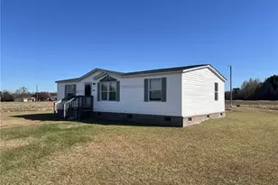 2964 Popes Crossing Rd, Lumberton, NC 28358 - Photo 1