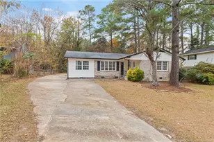 619 Bessemer Cir, Fayetteville, NC 28301 - Photo 1