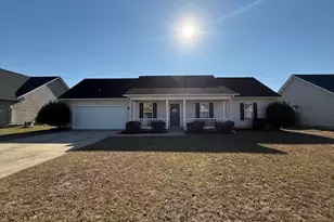 433 Lewis Clark Dr, Hope Mills, NC 28348 - Photo 1