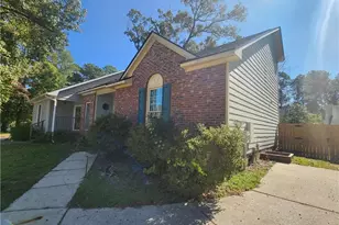 426 Georgetown Cir, Fayetteville, NC 28314 - Photo 1