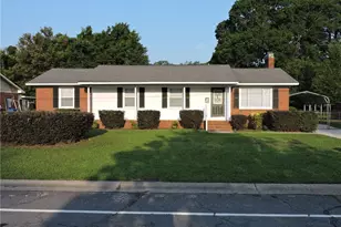 1310 Berkshire Rd, Fayetteville, NC 28304 - Photo 1