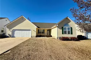2512 Camp Lejeune Ct, Hope Mills, NC 28348 - Photo 1
