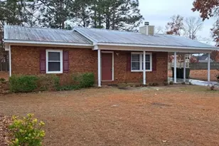 3713 Cherry Blossom Ln, Hope Mills, NC 28348 - Photo 1