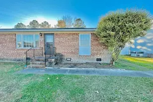 3601 Hillcrest Dr, Lumberton, NC 28358 - Photo 1