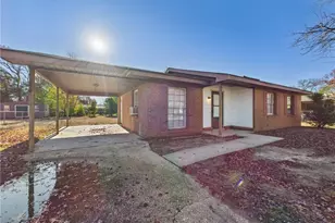 927 Fiske Dr, Fayetteville, NC 28311 - Photo 1