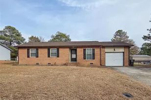 6560 Honeysuckle Dr, Fayetteville, NC 28304 - Photo 1