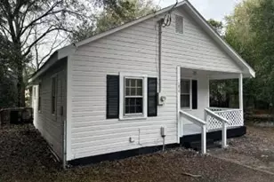 1614 Reeves St, Fayetteville, NC 28306 - Photo 1